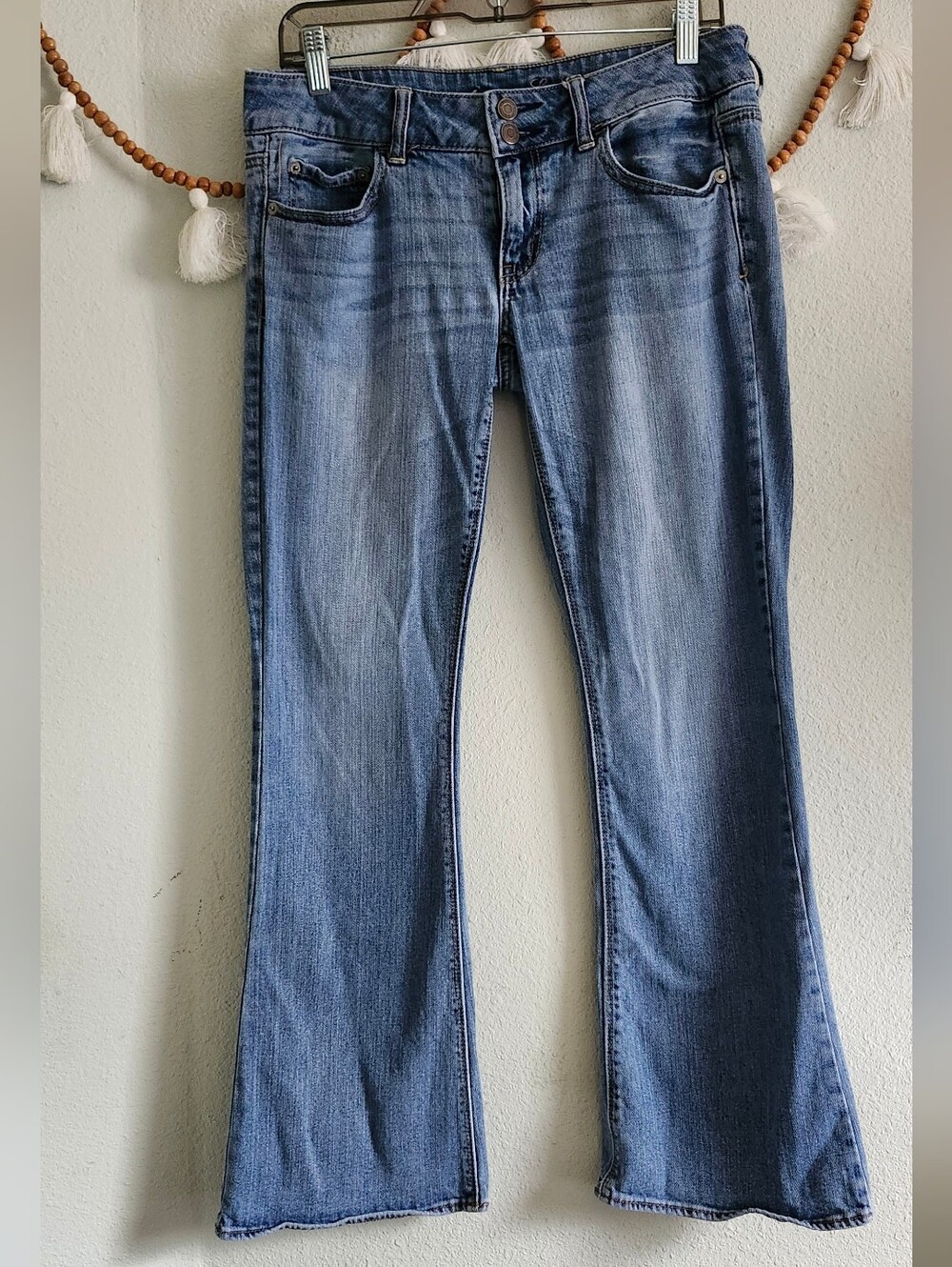 American Eagle Low Rise Artist Flare Jeans